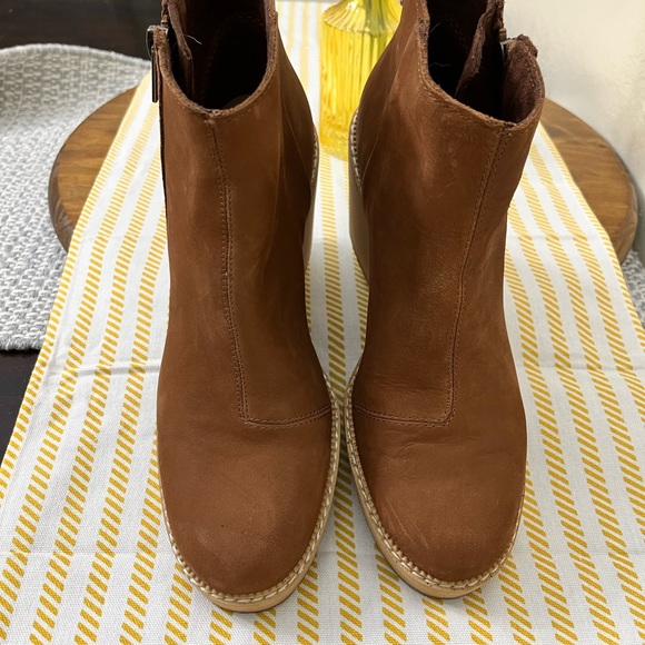 toms marina boot tan